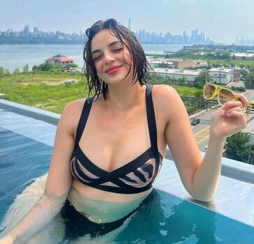 🔥 Talia suskauer page leaked private photo uncensored full