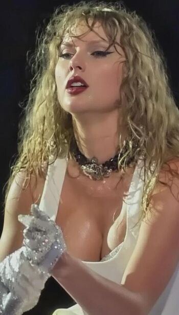 🔥 Taylor swift  page leaked private photo uncensored full