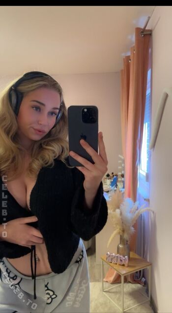 🔥 Typisch emily leaked private photo uncensored full