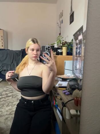 🔥 Uptempo lea page leaked private photo uncensored full