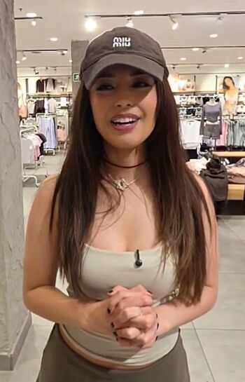 🔥 Valkyrae  page leaked private photo uncensored full