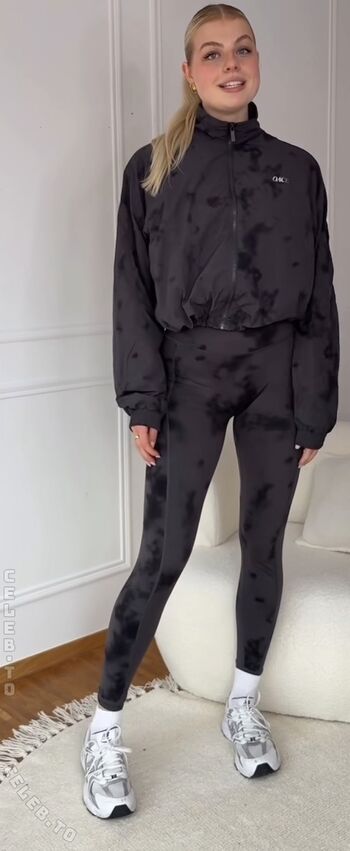 🔥 Vallixpauline leaked private photo uncensored full