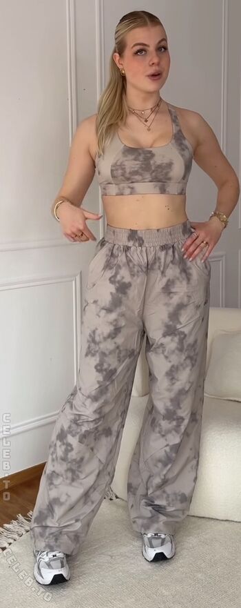 🔥 Vallixpauline leaked private photo uncensored full