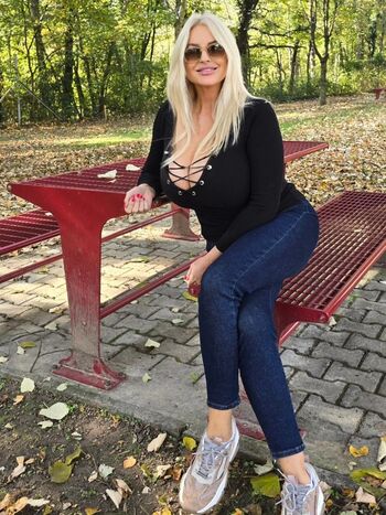 🔥 Vesna pocuca sana  page leaked private photo uncensored full