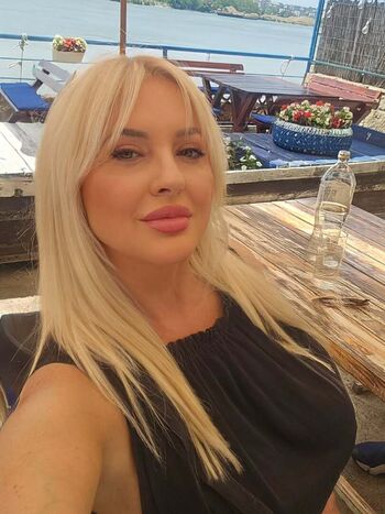 🔥 Vesna pocuca sana leaked private photo uncensored full