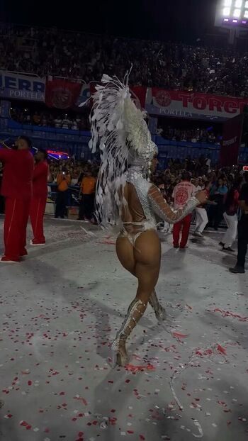 🔥 Viviane araujo page leaked private photo uncensored full