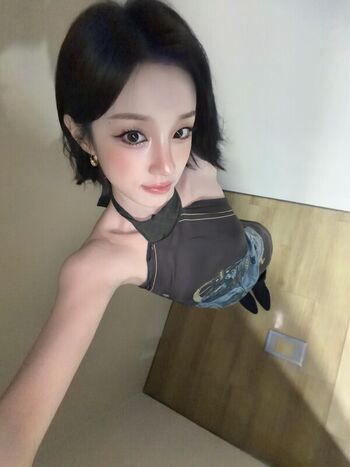 🔥 Yuqi leaked private photo uncensored full