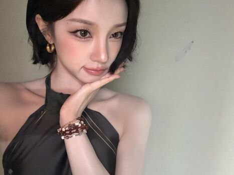 🔥 Yuqi leaked private photo uncensored full