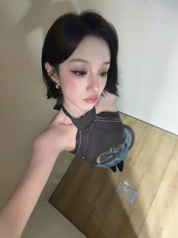 🔥 Yuqi leaked private photo uncensored full